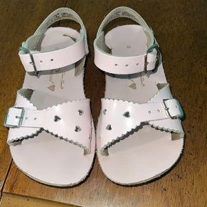 SunSans Sweet heart light pink sandals size 8